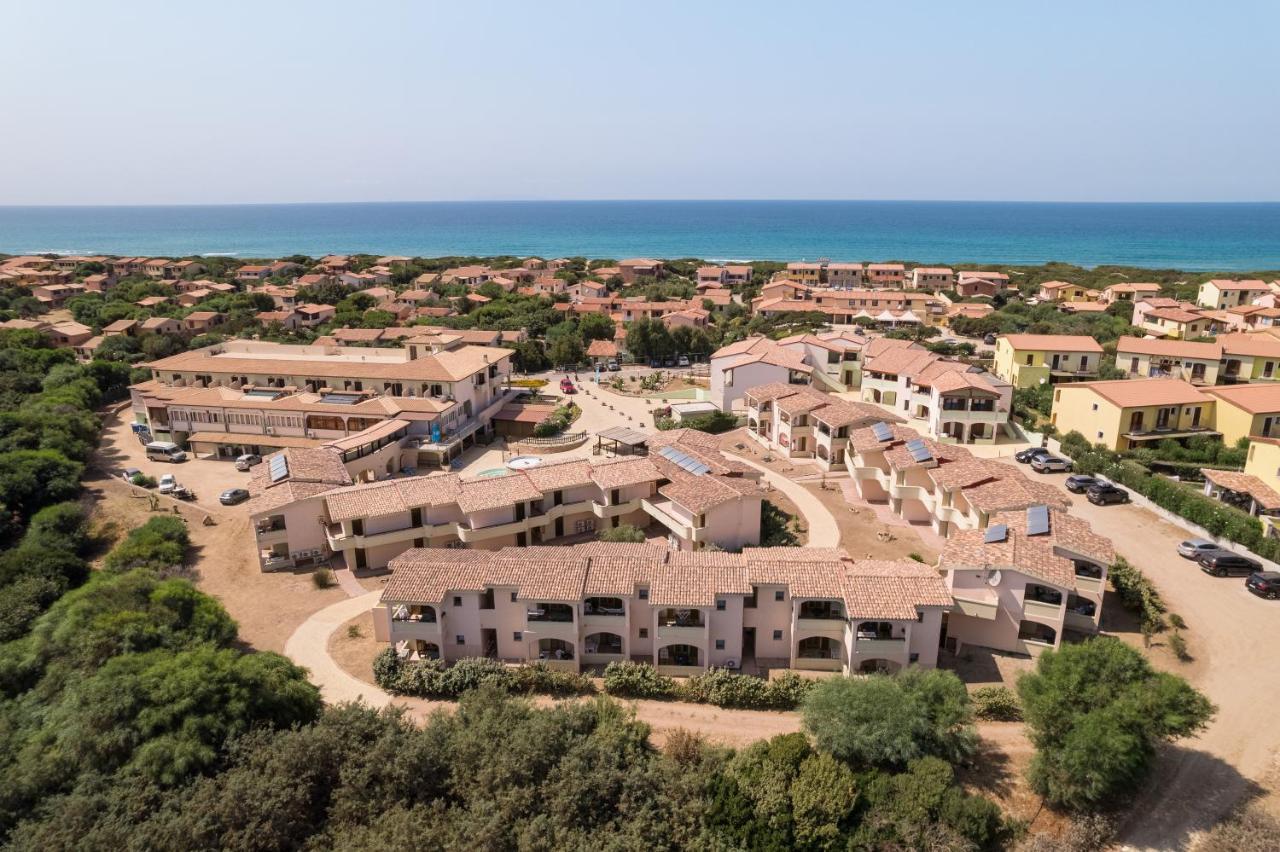 Mimose Beach Village Badesi Bagian luar foto