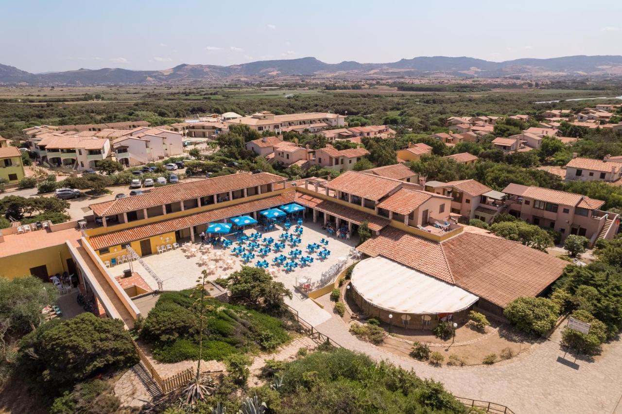 Mimose Beach Village Badesi Bagian luar foto