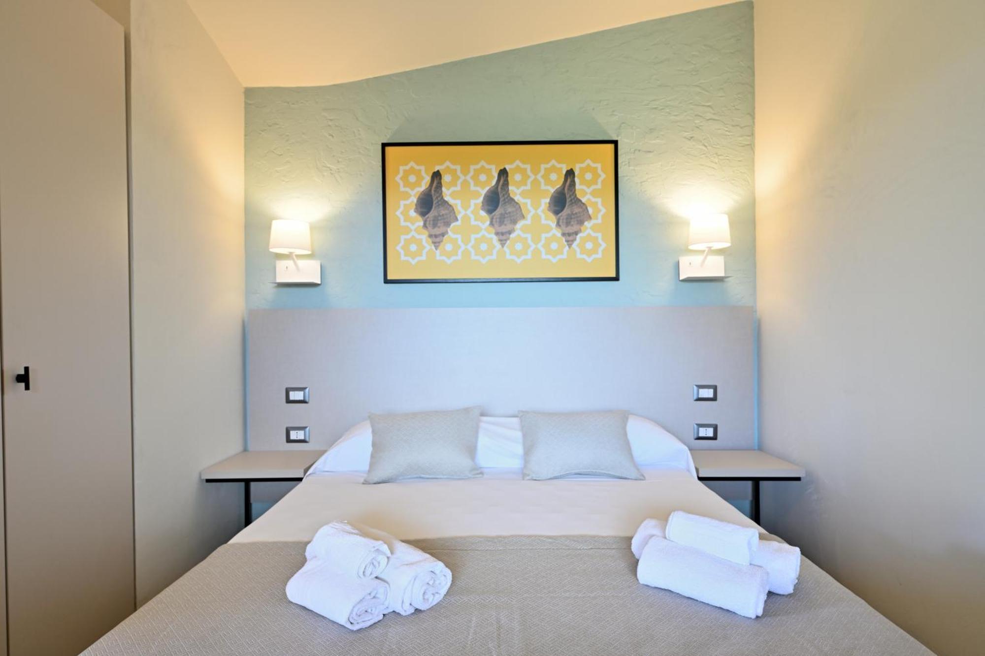 Mimose Beach Village Badesi Bagian luar foto