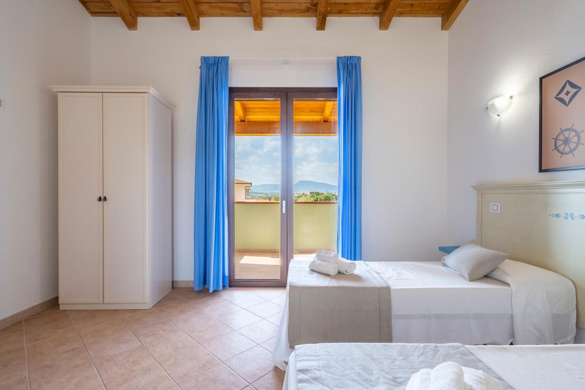 Mimose Beach Village Badesi Bagian luar foto